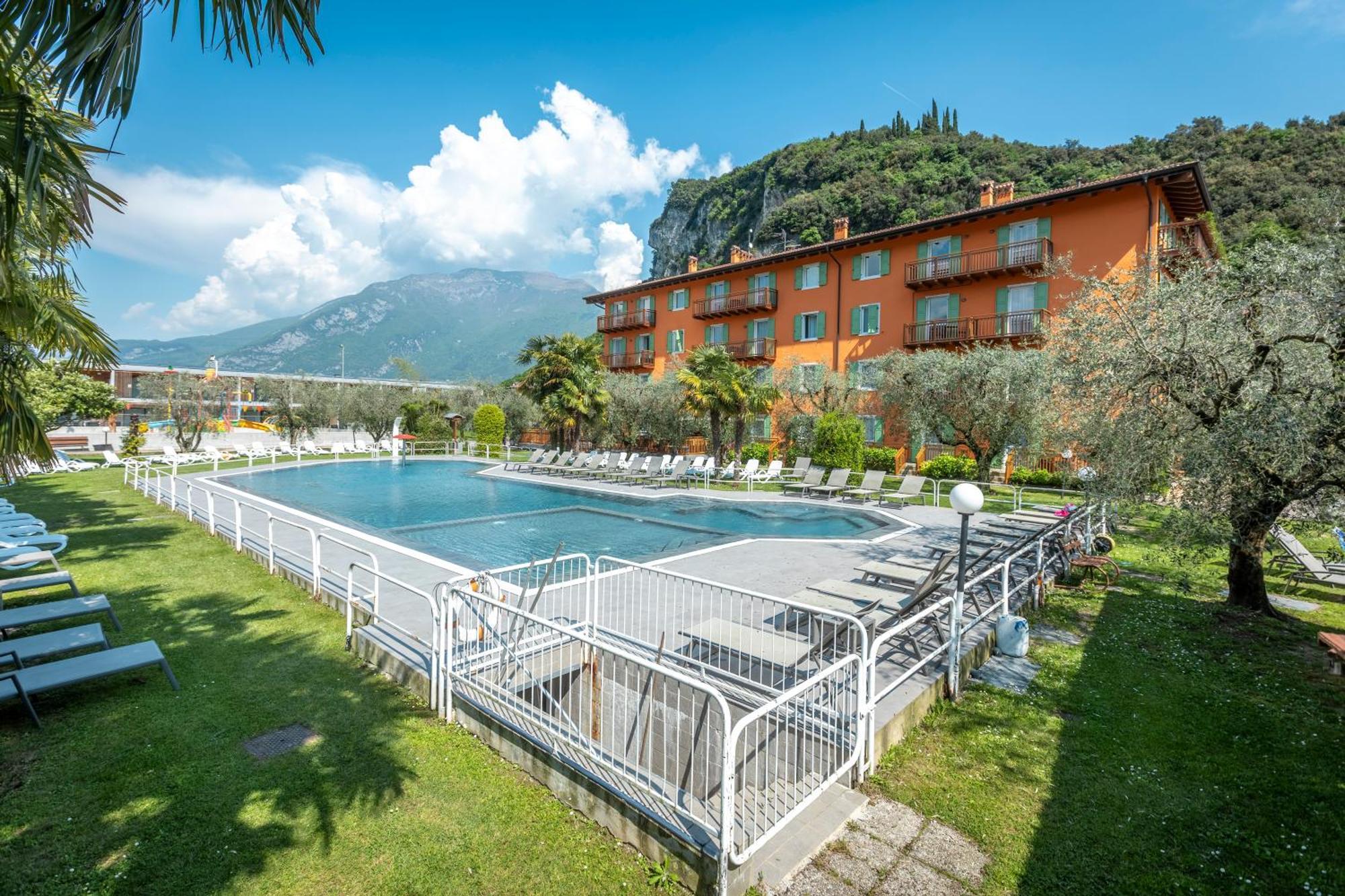Residence Filanda Riva del Garda Exterior foto